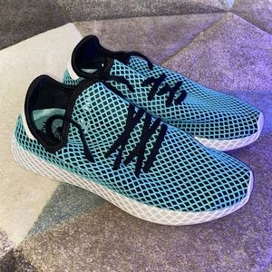 Adidas Deerupt Parley Shoes